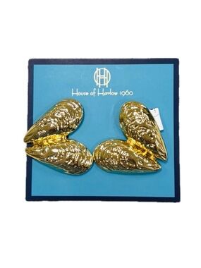 NWT ⚜️🐚⚜️ House of Harlow 1960 Gold Toned Mussel Shell Earrings